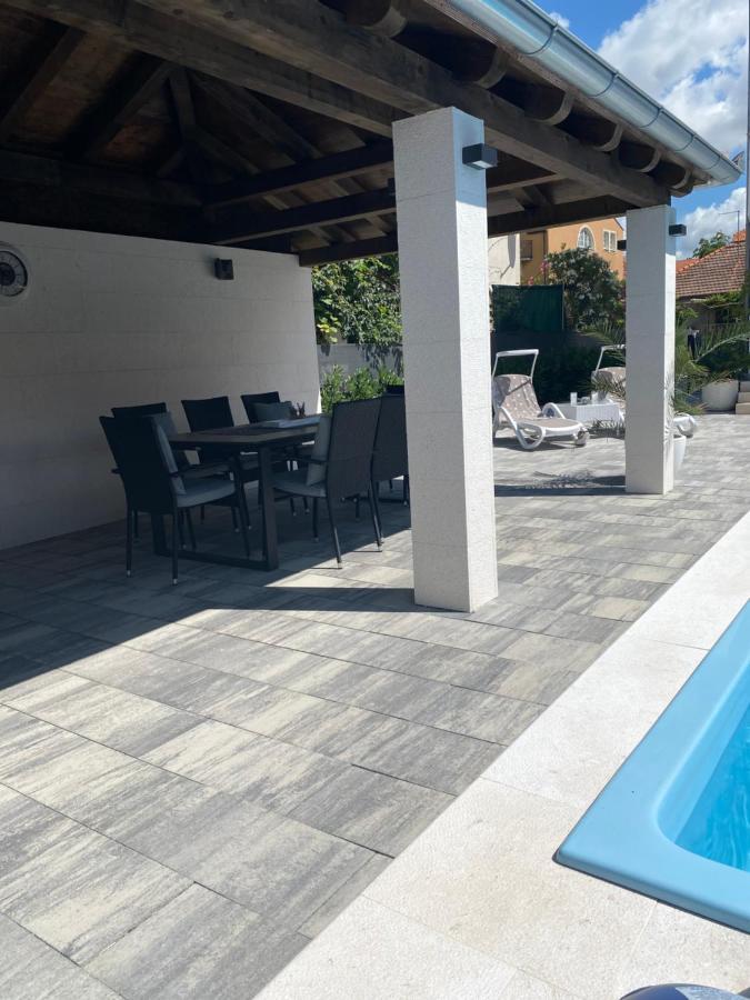 Breitling Apartments With Pool Biograd Na Moru Buitenkant foto