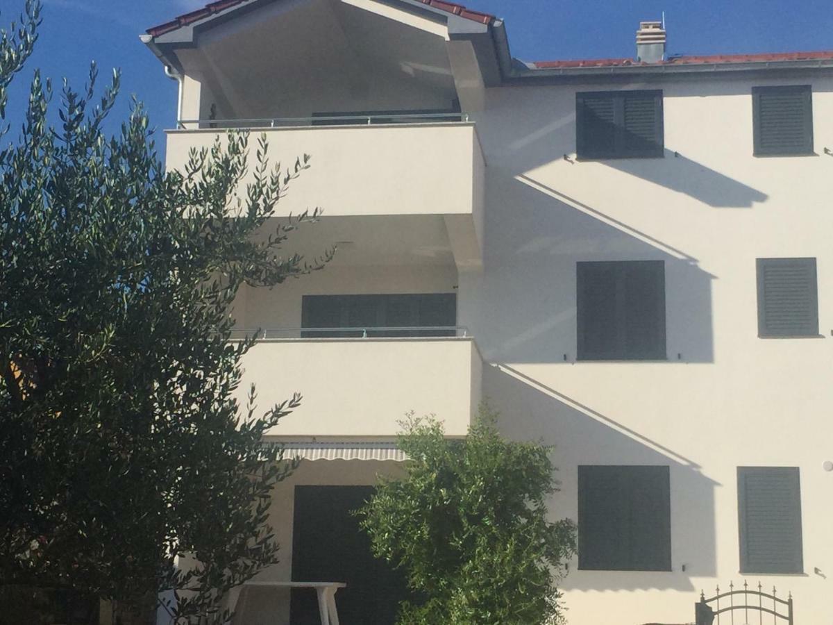 Breitling Apartments With Pool Biograd Na Moru Buitenkant foto