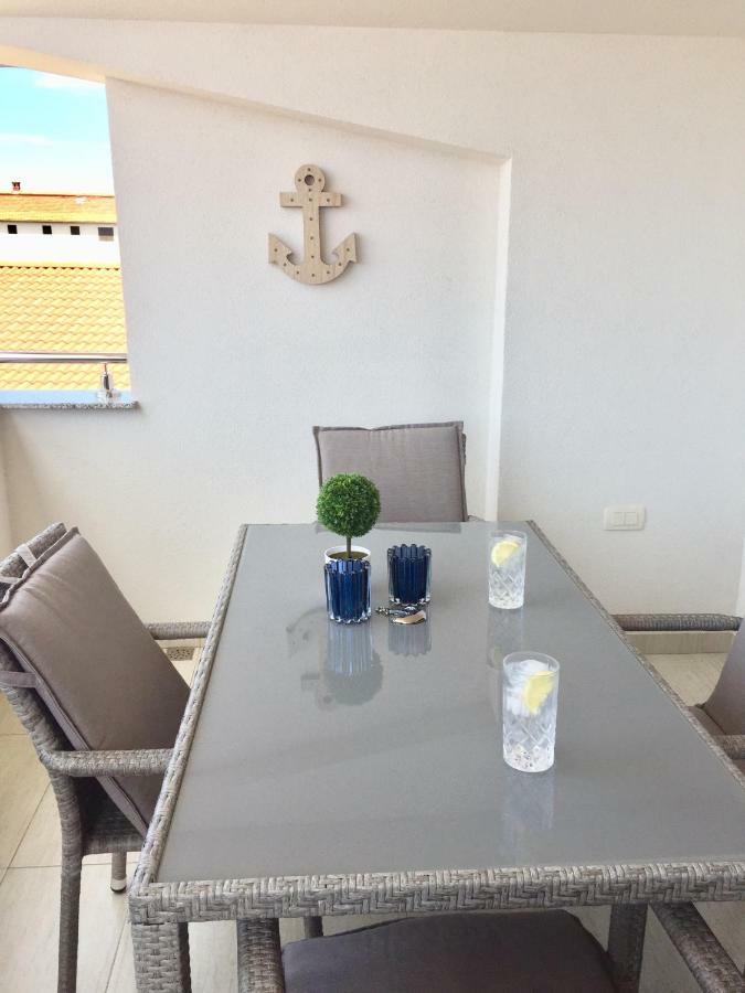 Breitling Apartments With Pool Biograd Na Moru Buitenkant foto